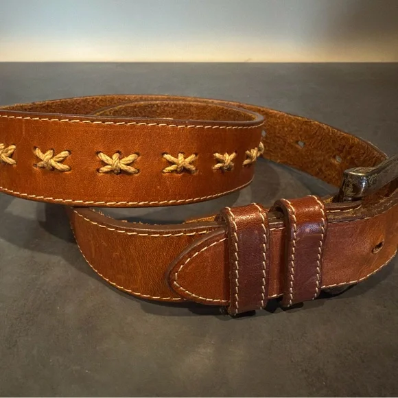 Gap 90’s Tan Leather Belt with Twine Cream Stitch Detailing 32" width 1 1/4" - Picture 3 of 5